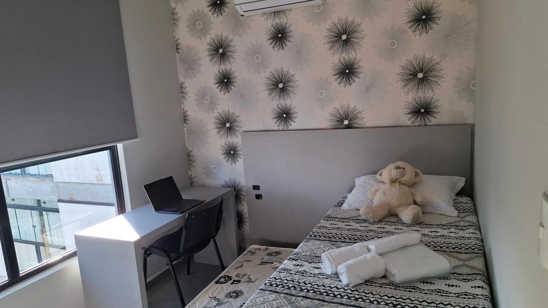 Apartment Ap Vista Mar 16 Minutos Beto Carrero Home Office Picarras
