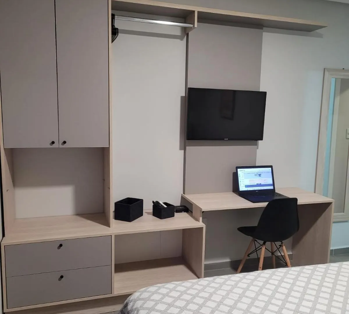 Ap Vista Mar 16 Minutos Beto Carrero Home Office Picarras Apartment