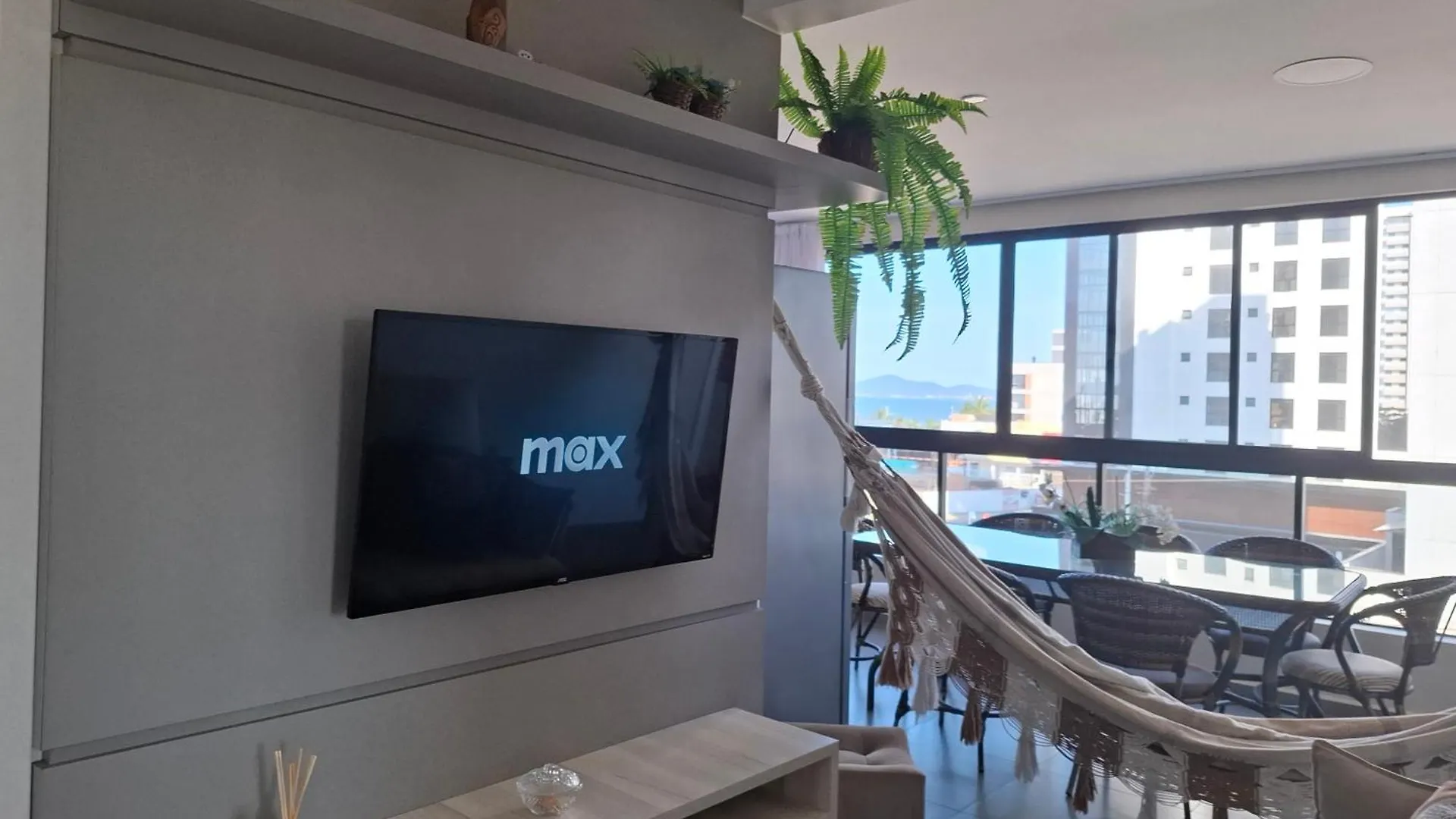 Apartment Ap Vista Mar 16 Minutos Beto Carrero Home Office Picarras