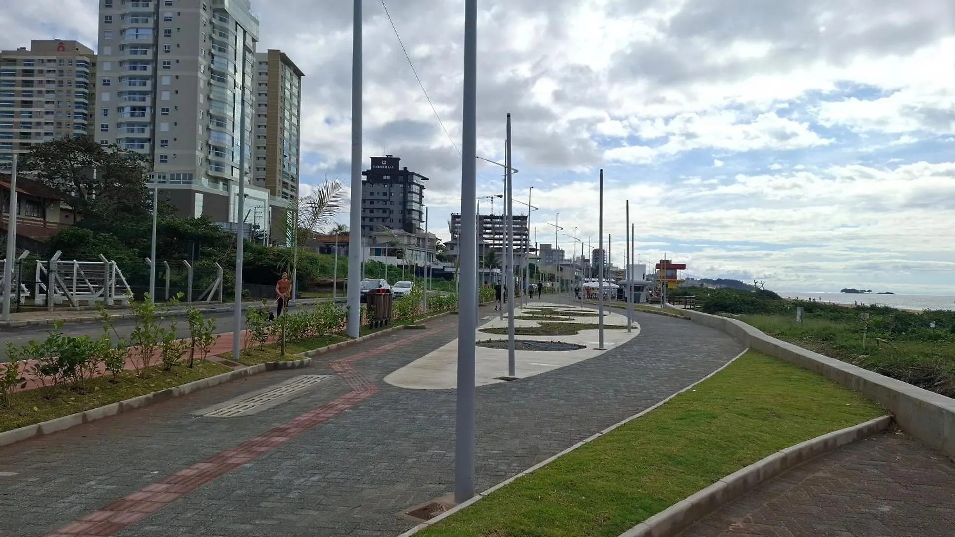 Apartment Ap Vista Mar 16 Minutos Beto Carrero Home Office Picarras