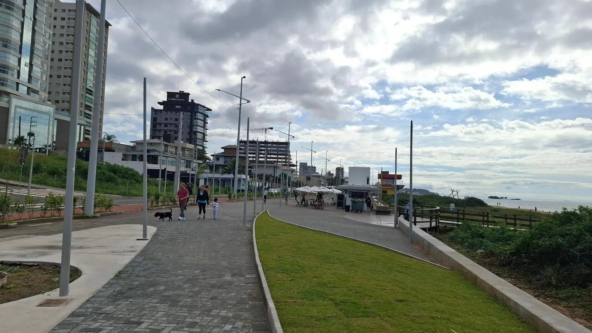 Ap Vista Mar 16 Minutos Beto Carrero Home Office Picarras 0*,  Brazil